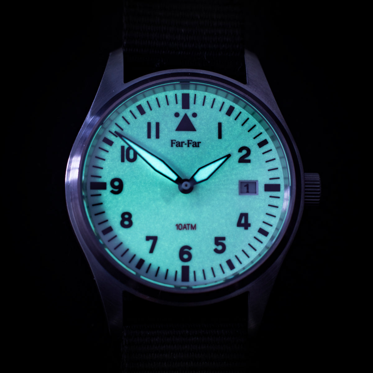 Far-Far Klassisk Pilotklokke Hvit