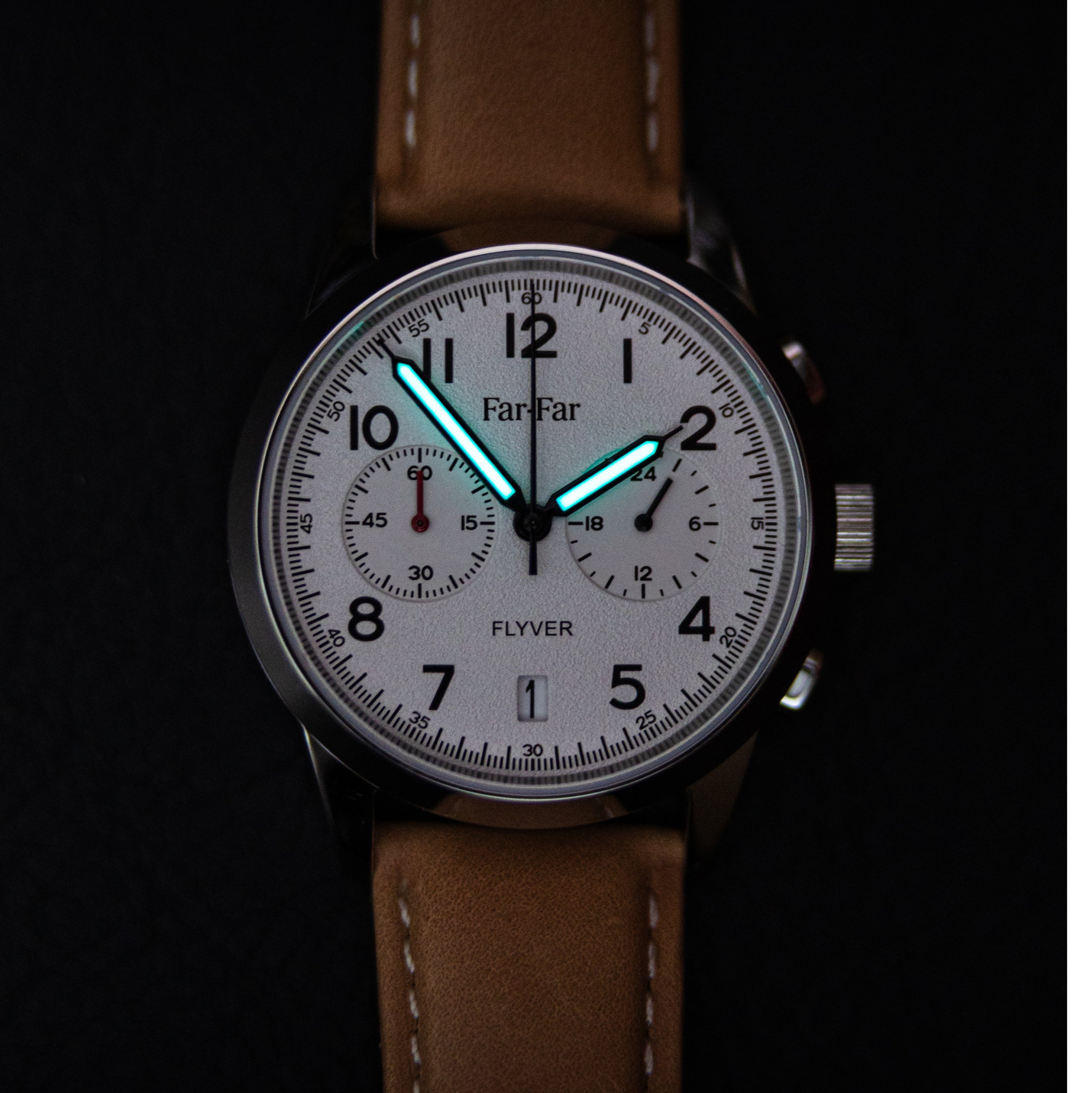 Far-Far Flyver Chronograph – White