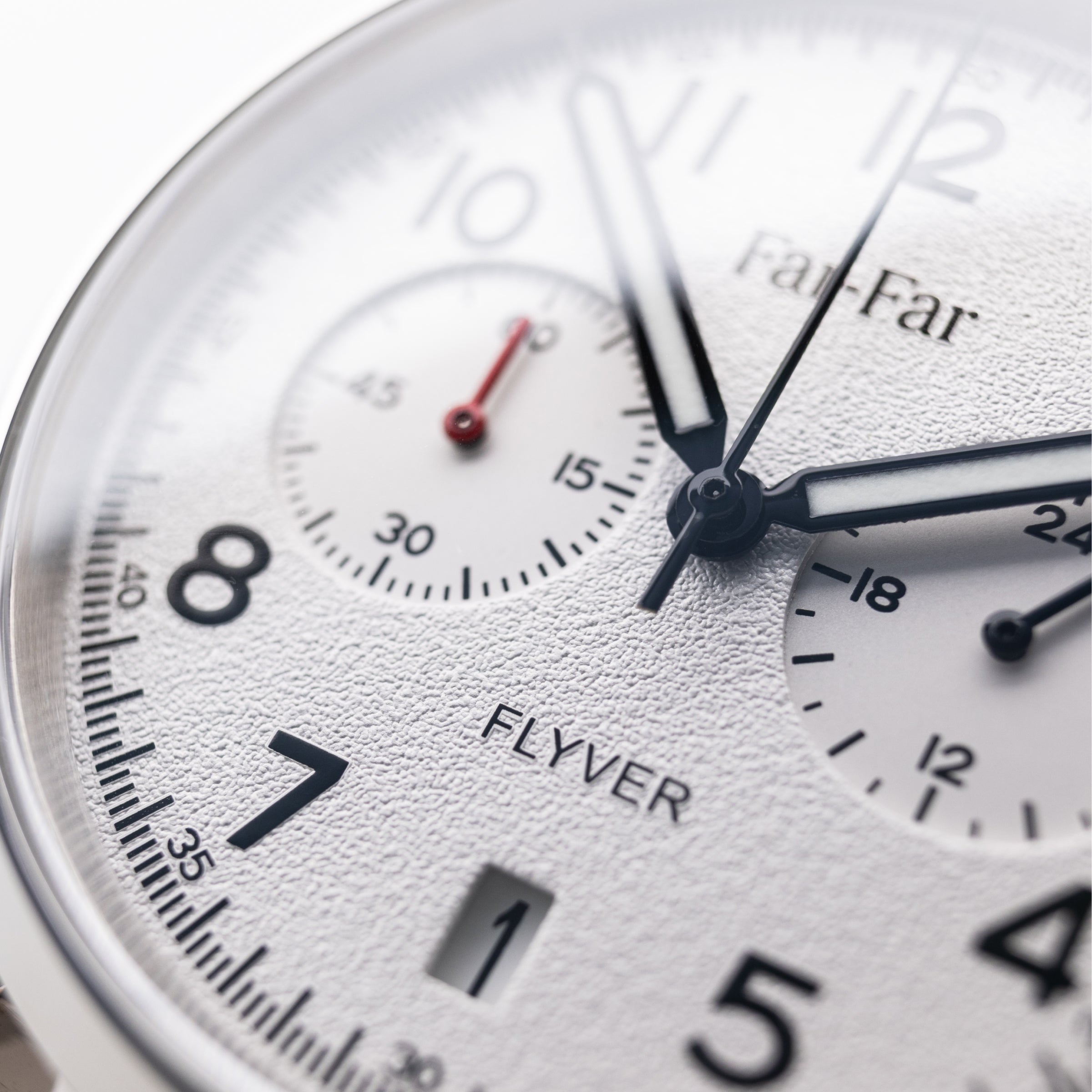 Far-Far Flyver Chronograph – White